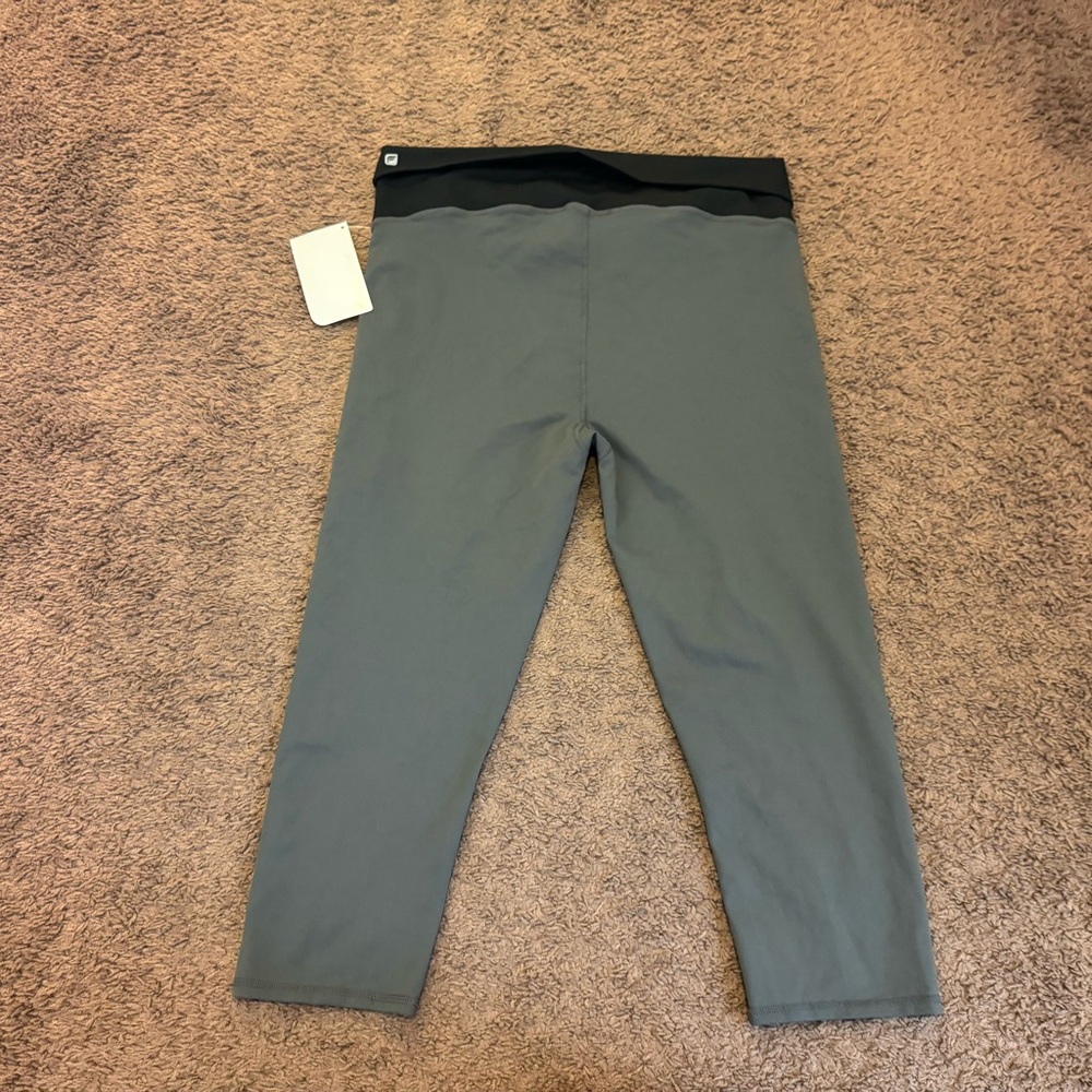 2 FOR $25 Fabletics Salar Powerhold Fold Over Crop Leggings High Rise XL NEW $50 - Picture 8 of 8